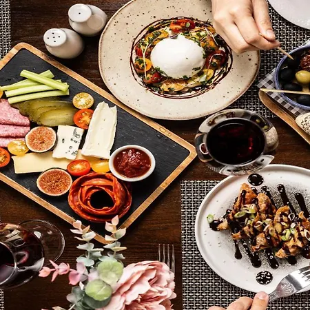 Western Royal Hotel 3*