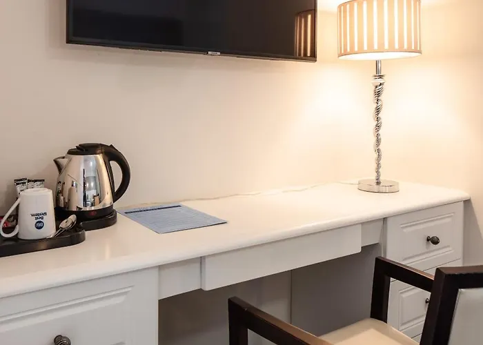 Hotel Western Royal 3*