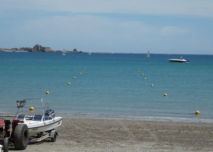 Western Royal מלון