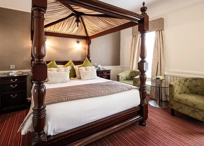 Western Royal Hotel 3*