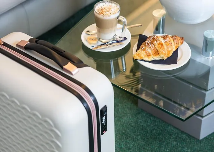 Hotel Western Royal 3*